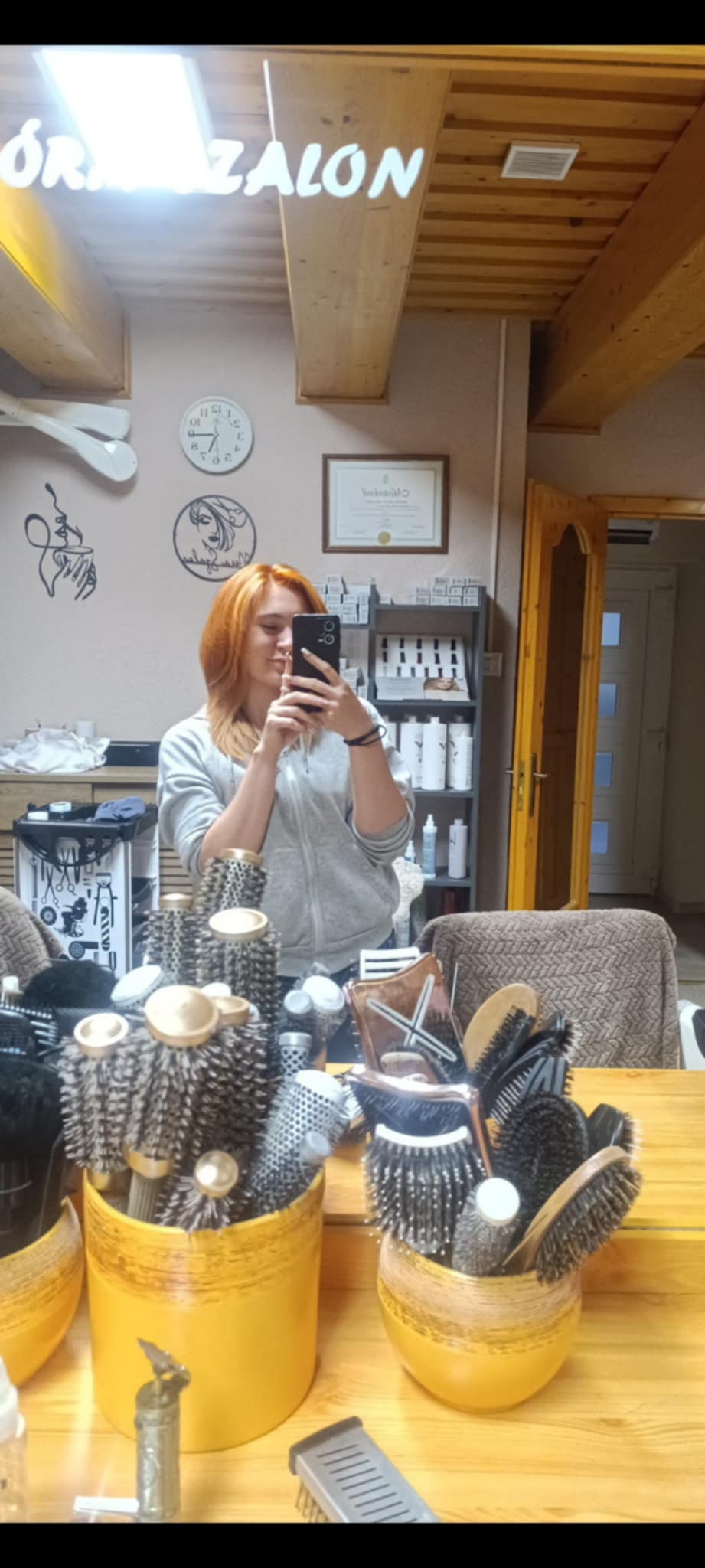 Német Vanda, a Pillangó Hajszalon tulajdonosa